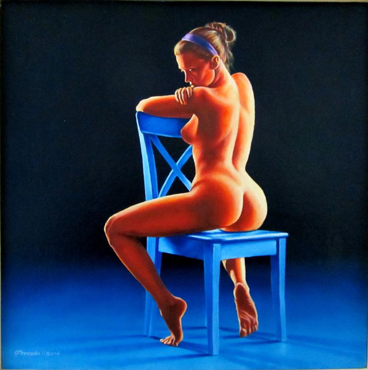 134-Desnudo en una silla